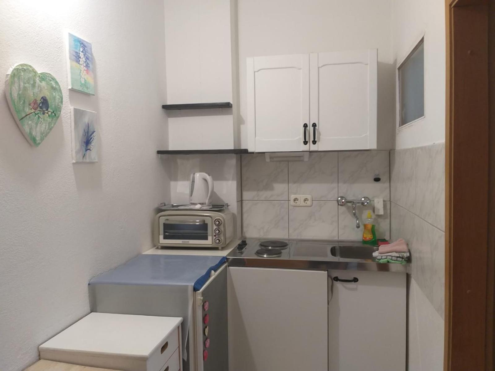 Beach Apartments Nemira Omis Exterior photo